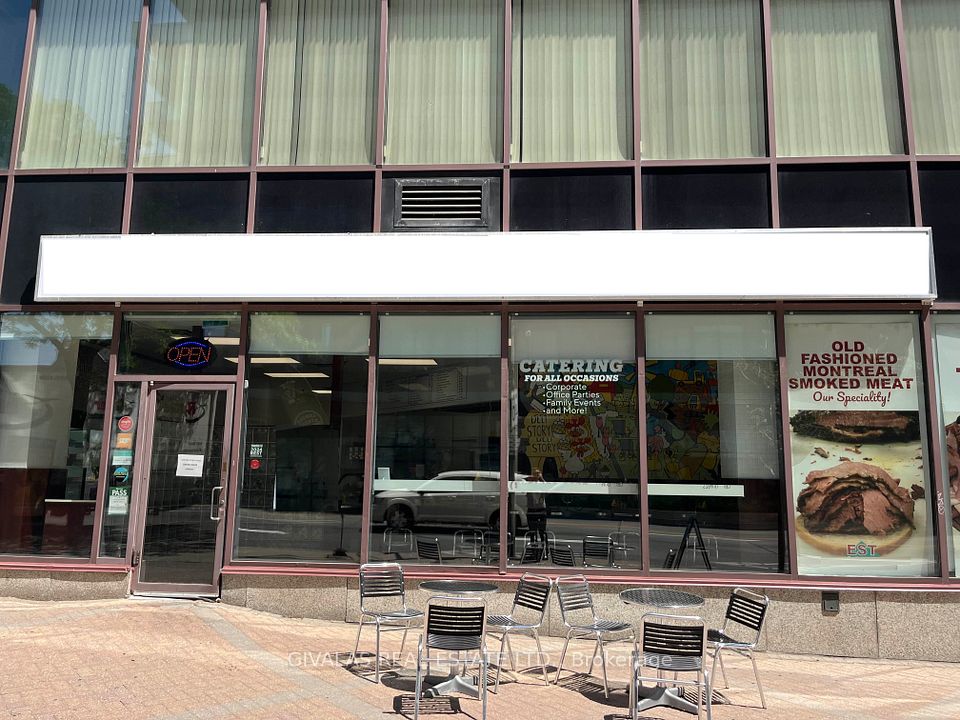 995 Bay Street, Toronto C01, ON M5S 3C4