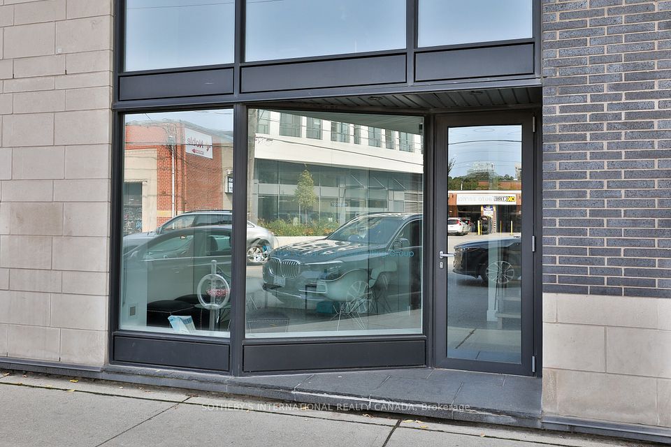 483 Dupont Street 103, Toronto C02, ON M6G 1Y6