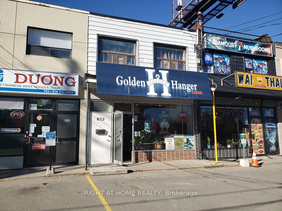 852 Sheppard Avenue W, Toronto C06, ON M3H 2T5