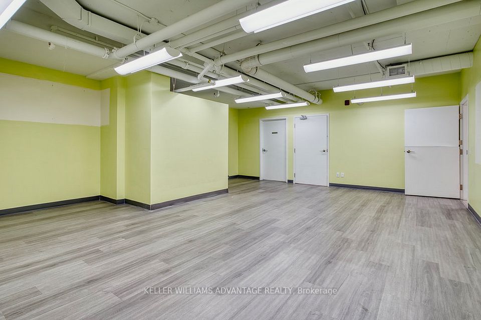 302 Spadina Avenue Lower Level, Toronto C01, ON M5T 2E7