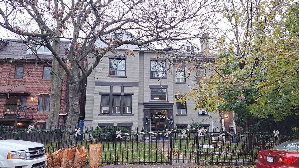 109 Pembroke Street, Toronto C08, ON M5A 2N9
