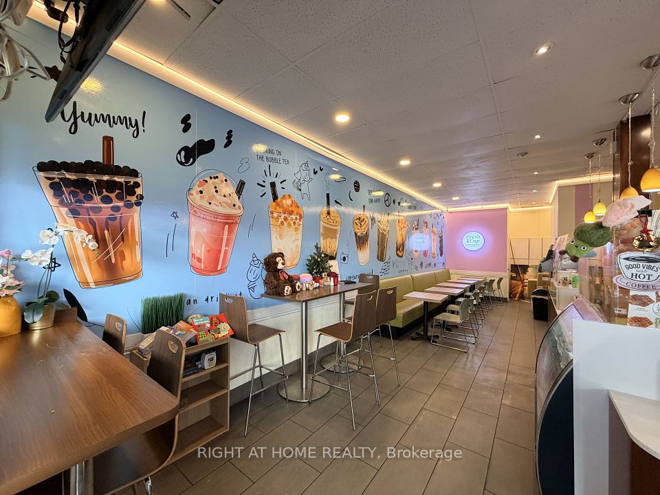 3046 Don Mills Road 20, Toronto C15, ON M2J 3C1