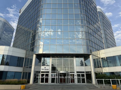 105 Gordon Baker Road 329, Toronto C15, ON M2H 3P8