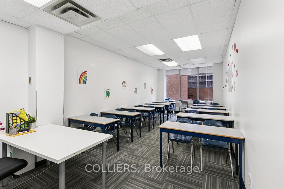 120 Eglinton Avenue E 400, Toronto C10, ON M4P 1E2