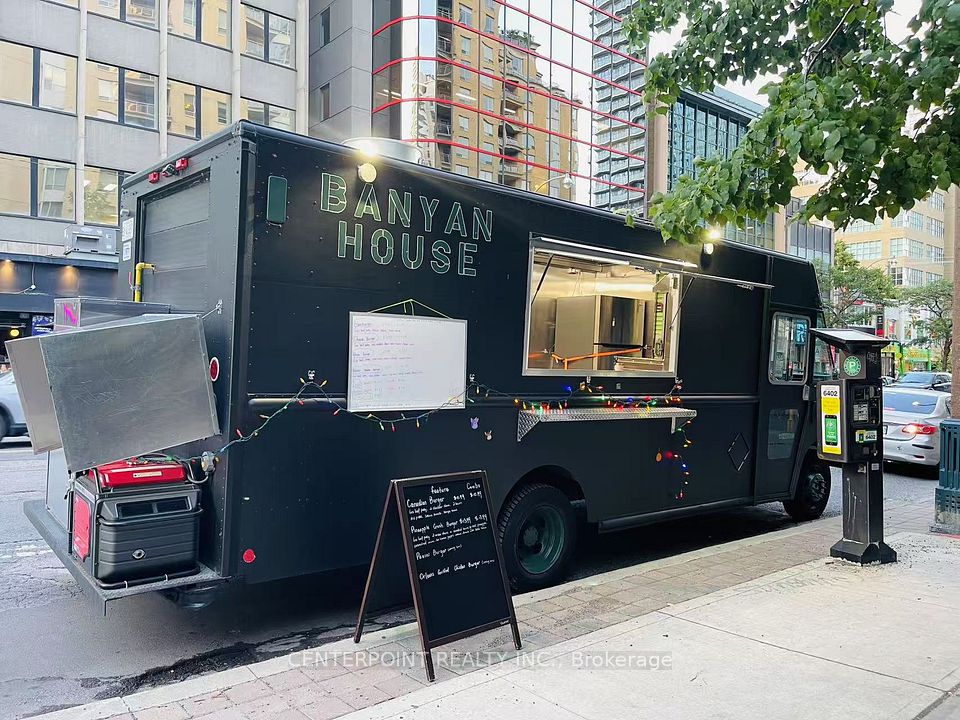 71 Sunrise Avenue, Toronto C13, ON M4A 1A9