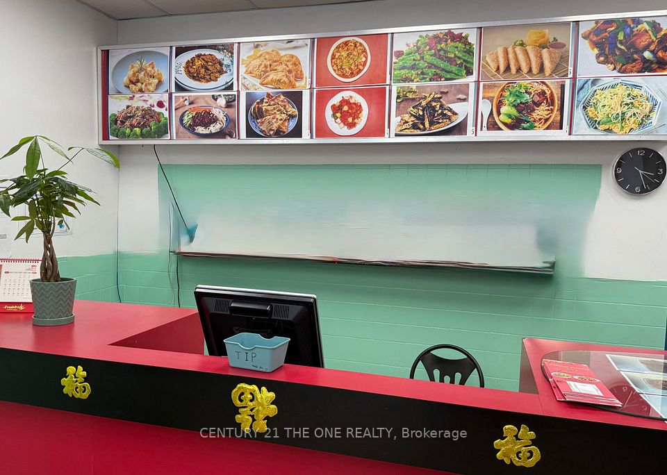 554 SHEPPARD Avenue W, Toronto C06, ON M3H 2R9