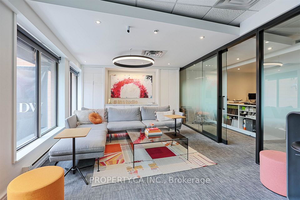 354 Davenport Road 201, Toronto C02, ON M5R 1K6