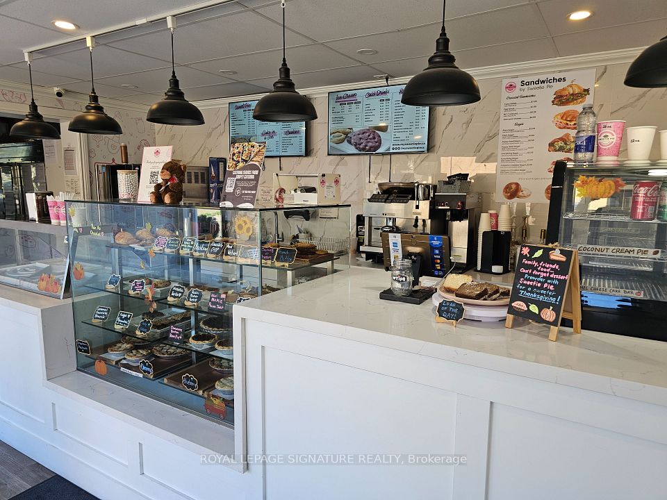 1639 Bayview Avenue, Toronto C11, ON M4G 3B5