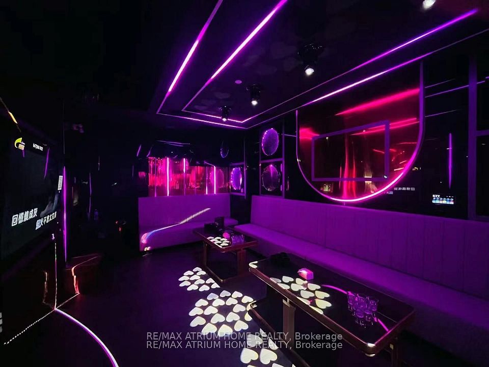 3560 Victoria Park Avenue 1-2, Toronto C15, ON M2H 3S3