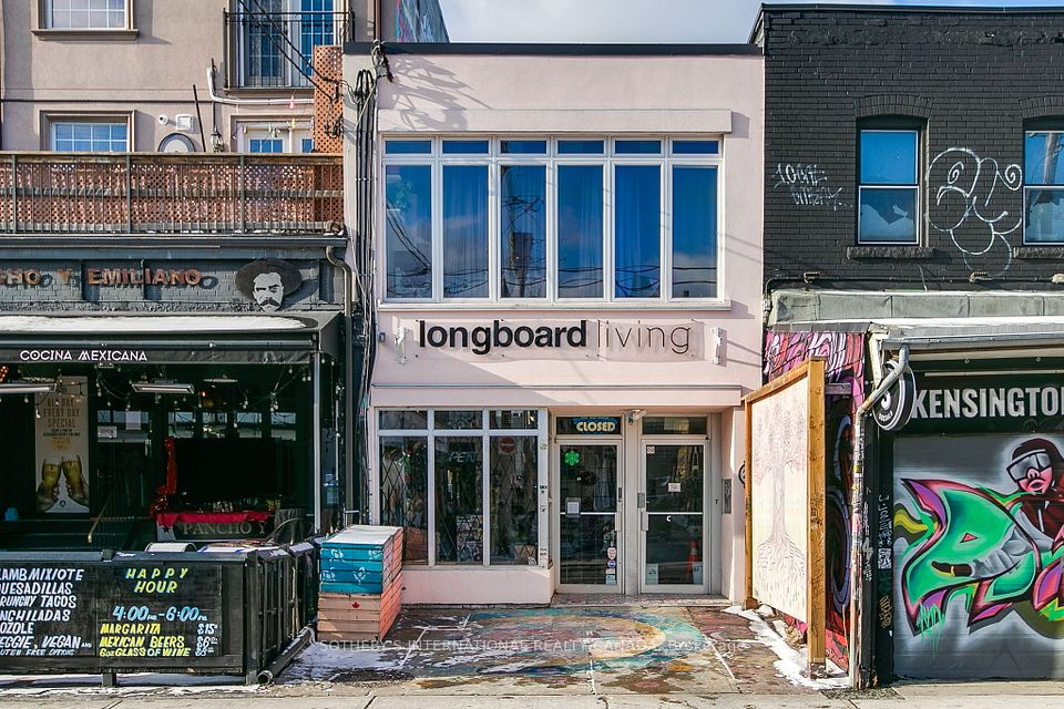 202 Augusta Avenue Main Floor, Toronto C01, ON M5T 2L6