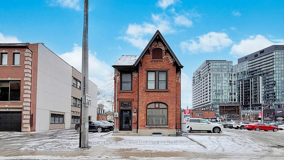 127 Berkeley Street, Toronto C08, ON M5A 2X1