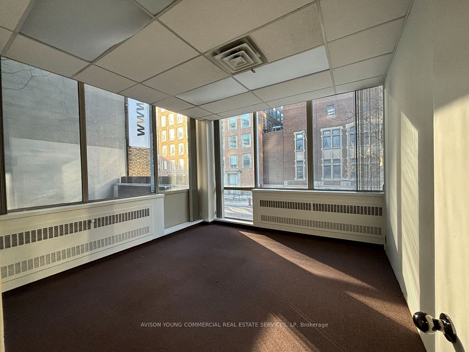 55 Eglinton Avenue E 201, Toronto C10, ON M4P 1G8