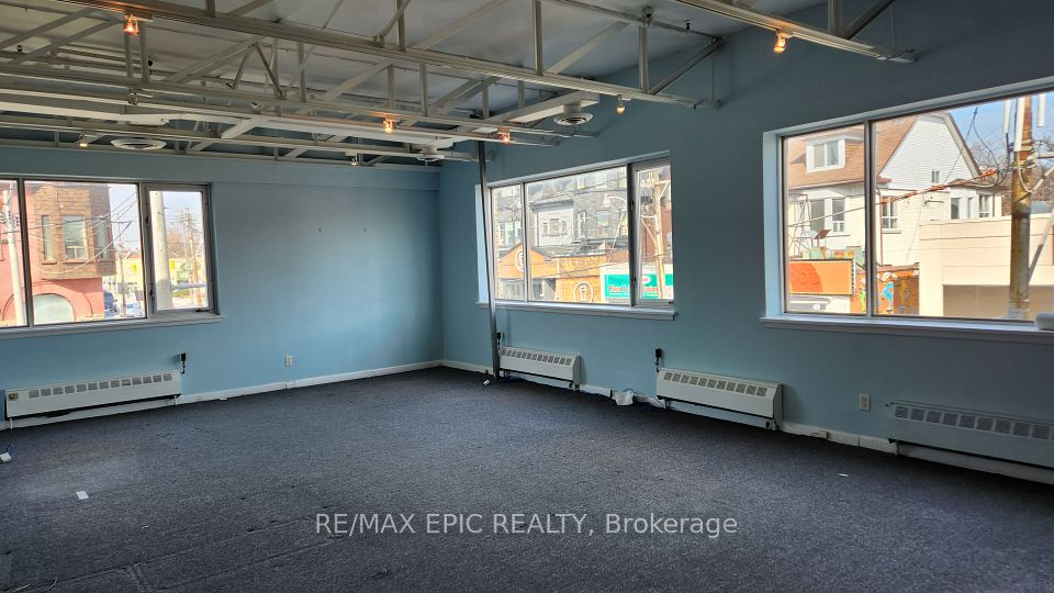 329 St George Street 1, Toronto C02, ON M5R 2R2