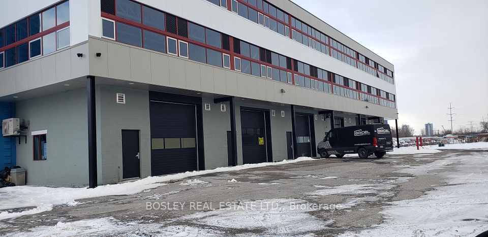 45 Industrial Street 111, Toronto C11, ON M4G 1Z2