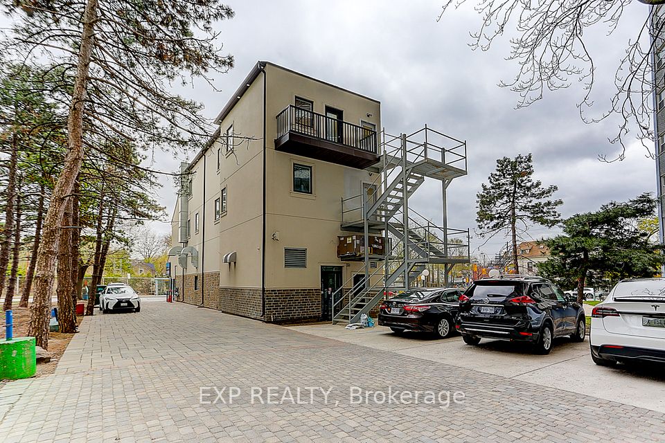 600 Parliament Street, Toronto C08, ON M4X 1R2