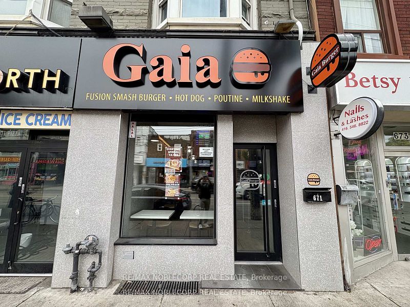 671 Queen Street W, Toronto C01, ON M6J 1E6