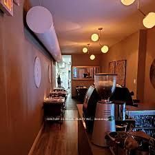 1183 Dundas Street W, Toronto C01, ON M6J 1X3