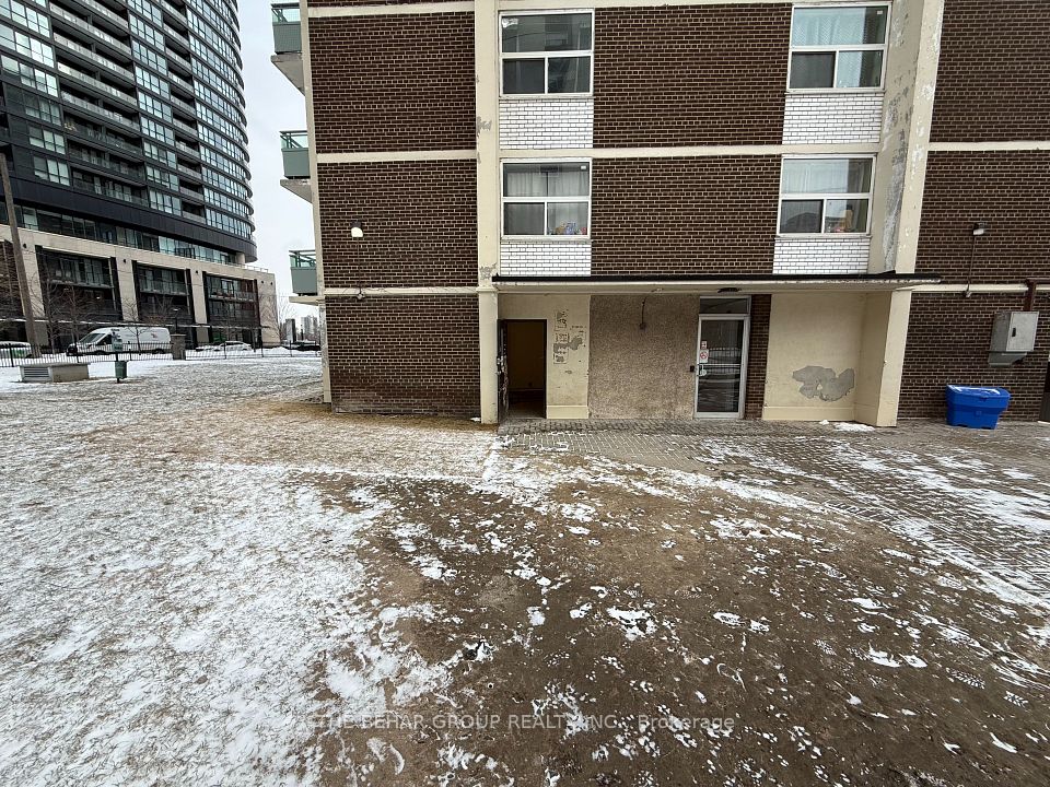 99 Howard Street 1, Toronto C08, ON M4X 1K1