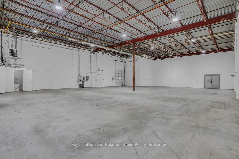 100 Sunrise Avenue 162, Toronto C13, ON M4A 1B3