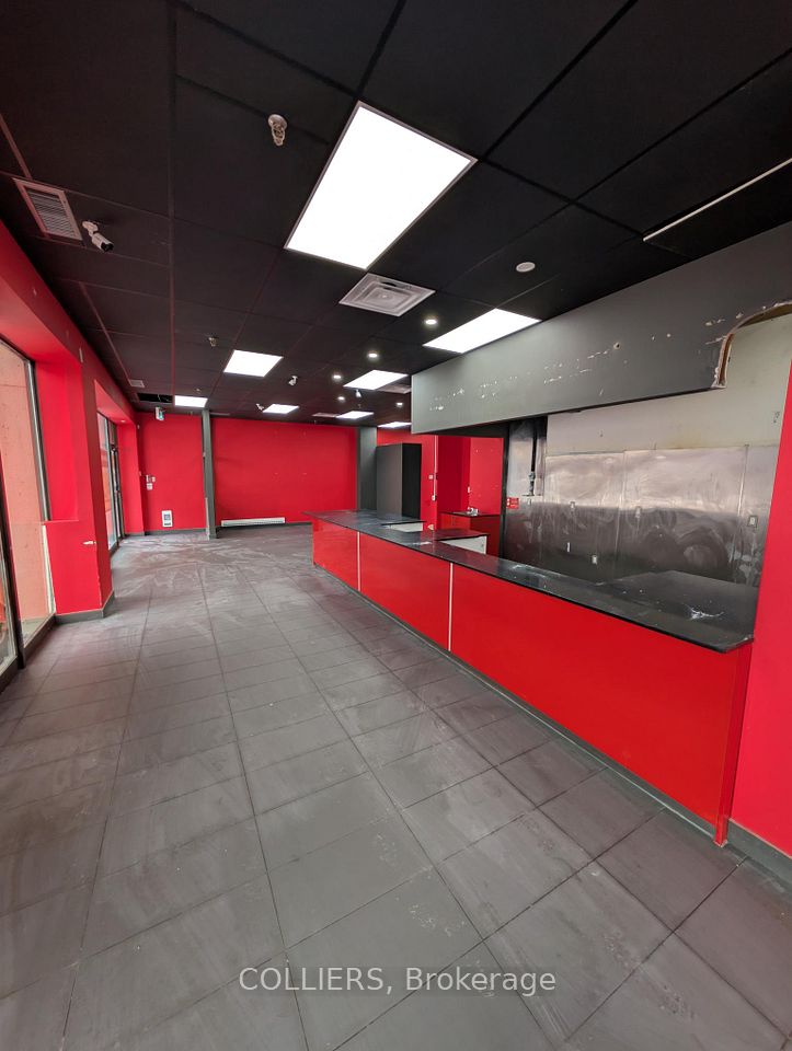 515 Consumers Road 104, Toronto C15, ON M2J 4V8