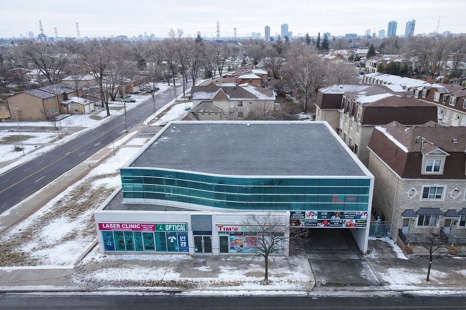 80 Finch Avenue W 201, Toronto C07, ON M2N 2H4