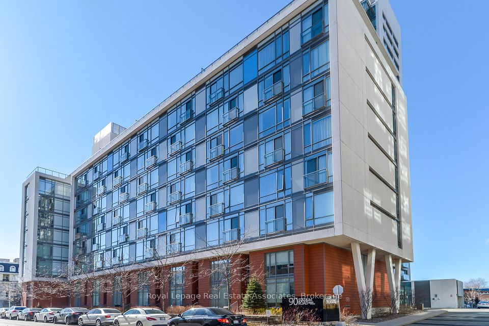 90 Stadium Road 1002, Toronto, ON M5V 3W5 at 90 Stadium Road 1002, Toronto, ON M5V 3W5, Toronto C01, ON, M5V 3W5