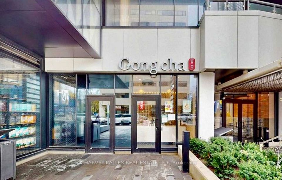 81 St Clair Avenue E 112, Toronto C09, ON M4T 1M5