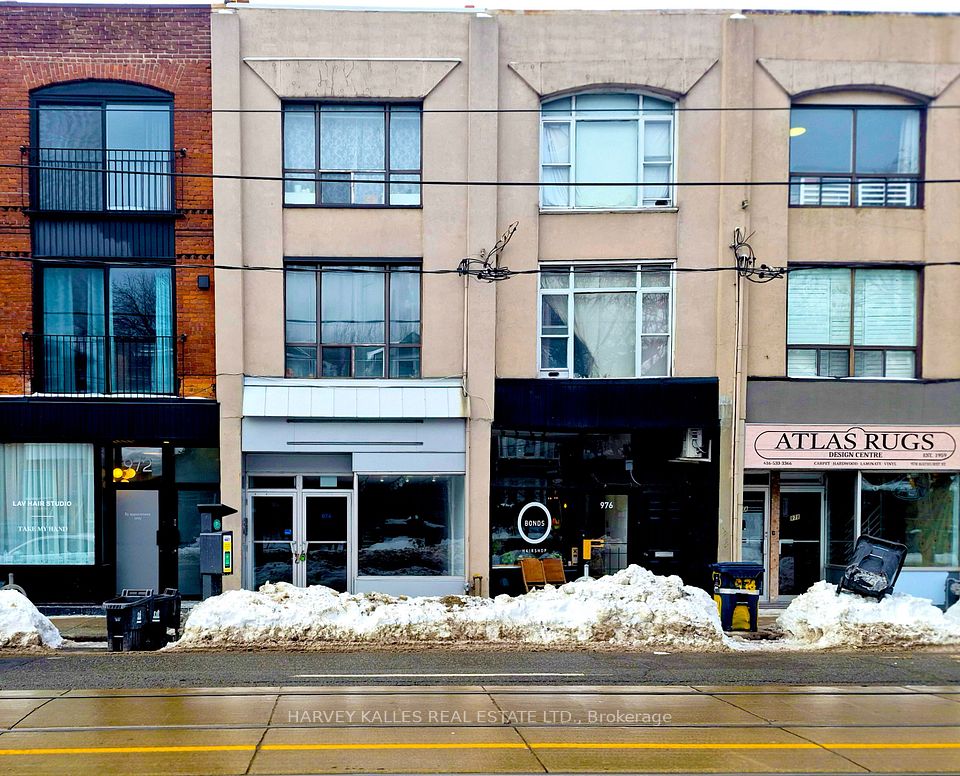 974 Bathurst Street Main, Toronto C02, ON M5R 3G6