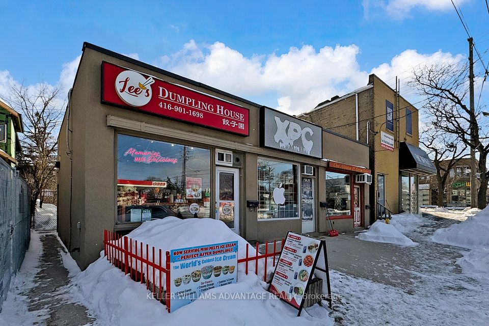 399 Old Orchard Grove, Toronto C04, ON M5M 2G1