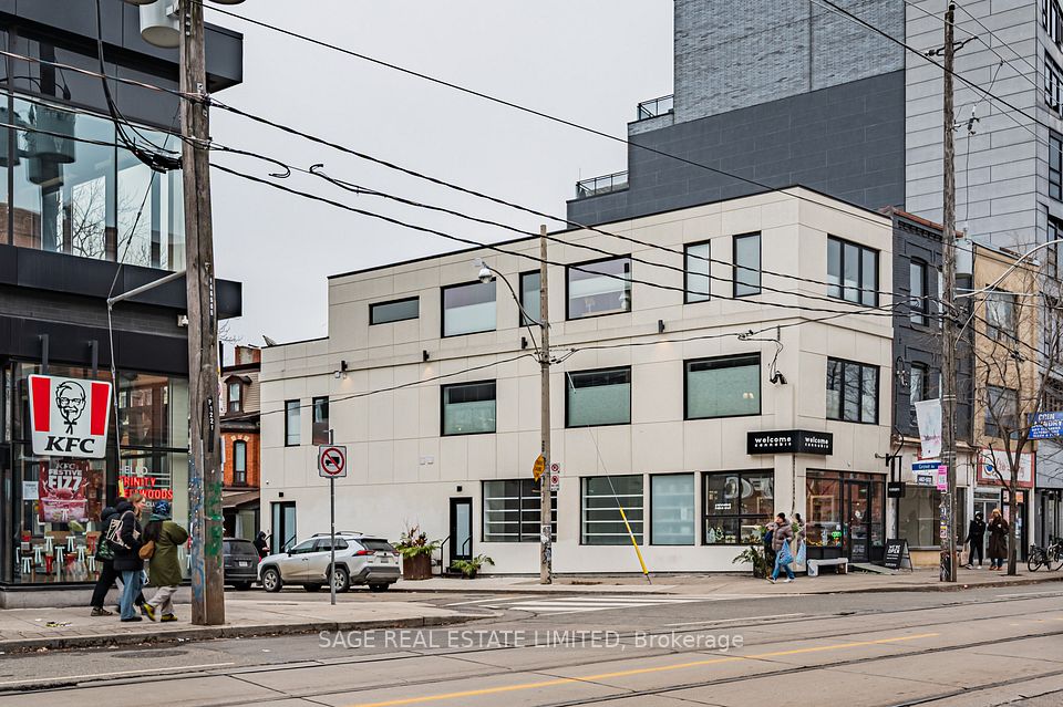 1227 Dundas Street W Main, Toronto C01, ON M6J 0E8