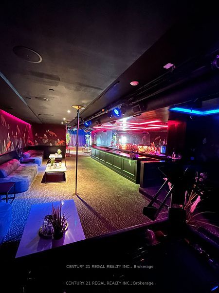 563 QUEEN Street W, Toronto C01, ON M5V 2B6