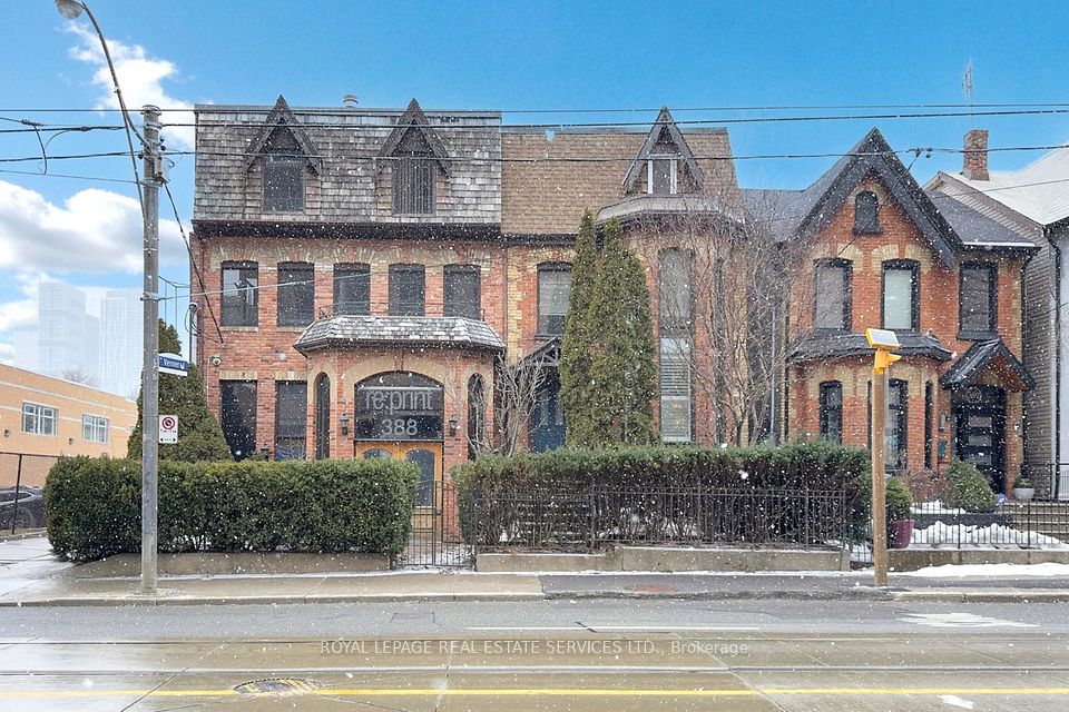 388 Parliament Street, Toronto C08, ON M5A 2Z7