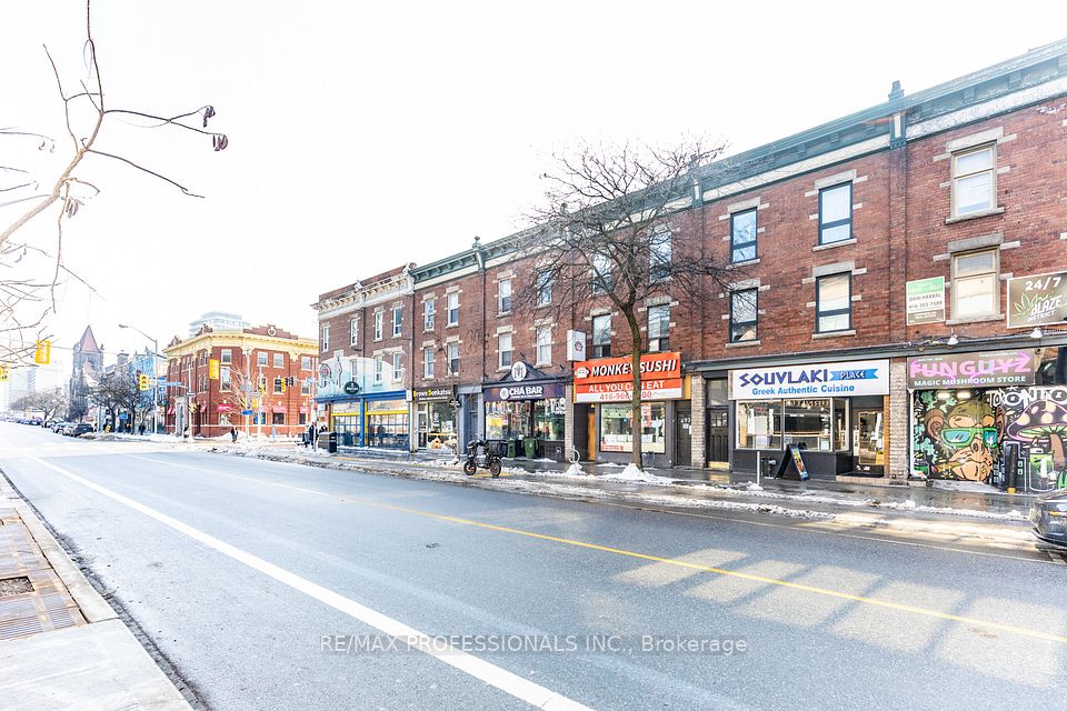 495 Bloor Street W, Toronto C01, ON M5S 1Y2