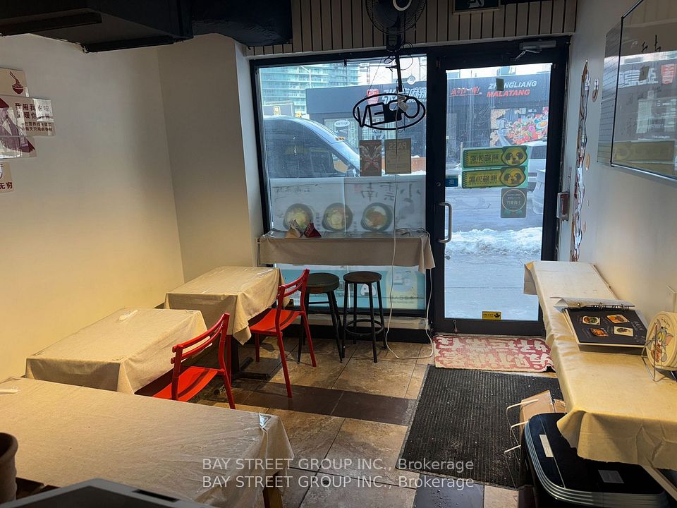 1 Byng Avenue, Toronto C14, ON M2N 0E6