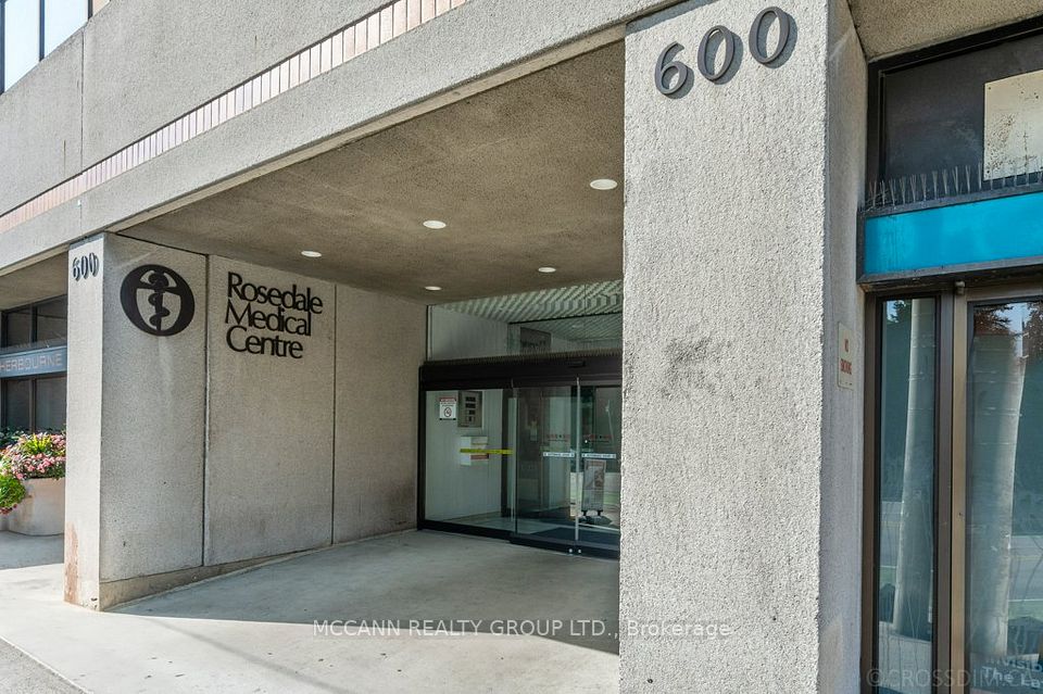 600 Sherbourne Street 502, Toronto C08, ON M4X 1W4