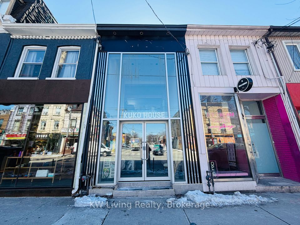 829 Queen Street W, Toronto C01, ON M6J 1G1