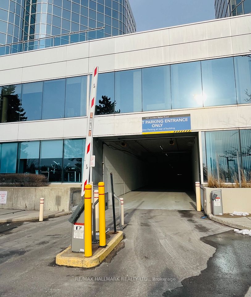 105 Gordon Baker Road, Toronto C15, ON M2H 3P8