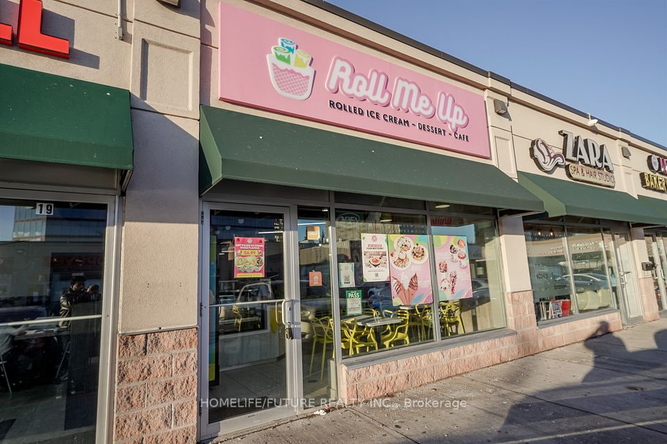 62 Overlea Boulevard B20, Toronto C11, ON M4H 1C4