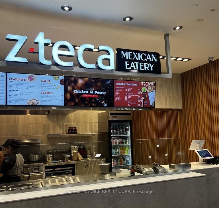 120 Bremner Boulevard 3, Toronto C01, ON M5J 0A8