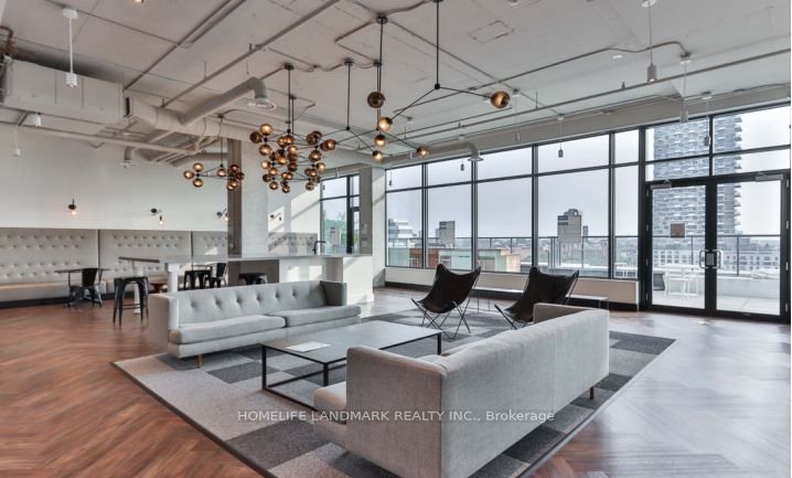 130 Queens Quay E 609, Toronto C08, ON M5A 3Y5