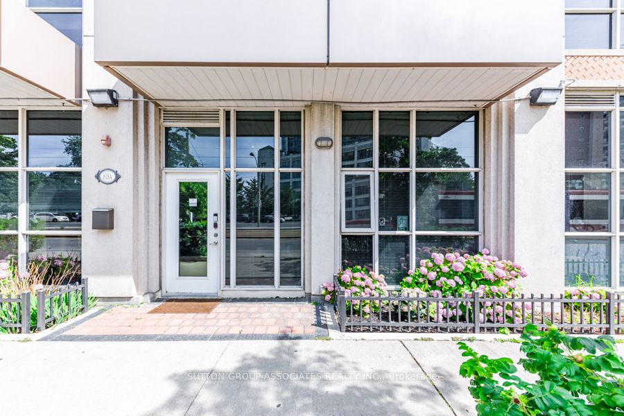 618 A Fleet Street 110, Toronto C01, ON M5V 1A8