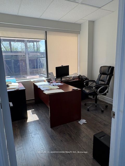 255 Duncan Mill Road 301, Toronto C12, ON M3B 3H9