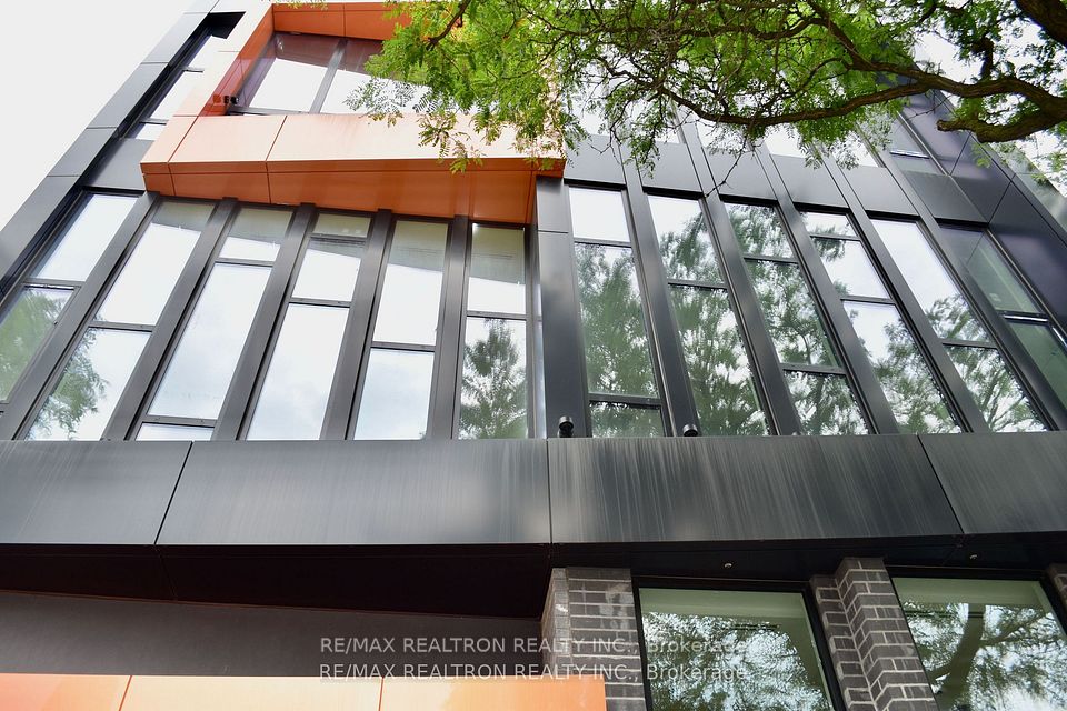 3429 Yonge Street 4, Toronto C04, ON M4N 2N1