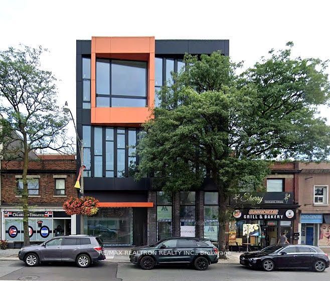 3429 Yonge Street 3, Toronto C04, ON M4N 2N1