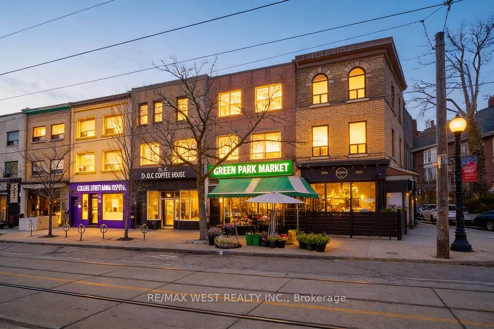 684 College Street, Toronto C01, ON M6G 1C1