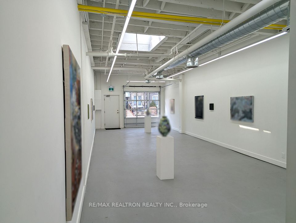 135 Tecumseth Street 135A, Toronto C01, ON M6J 2H2