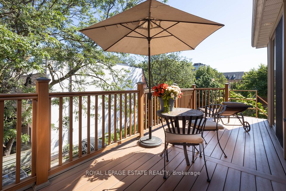 432 Queen Street E, Toronto C08, ON M5A 1T4