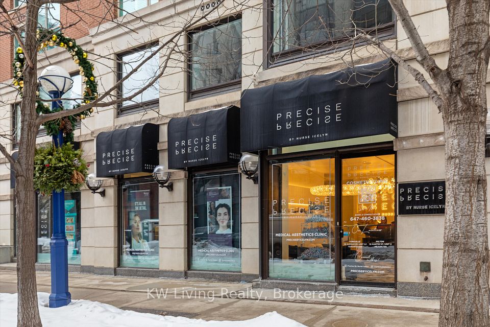 38 Avenue Road 1-2, Toronto C02, ON M5R 2G2