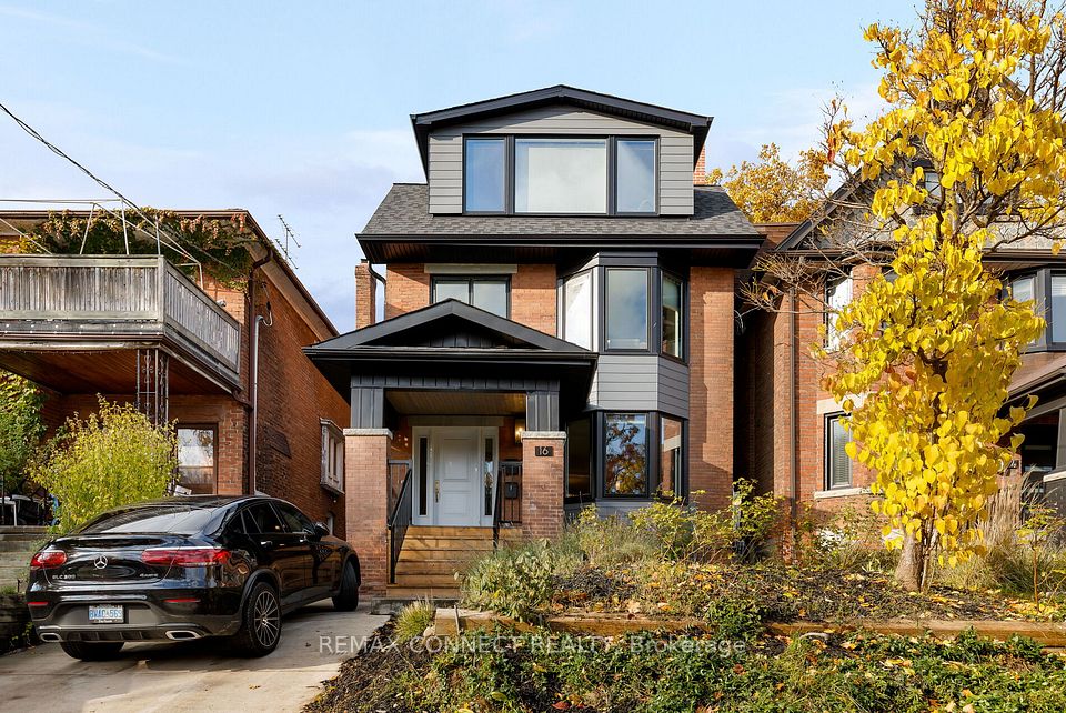 16 Rosemount Avenue, Toronto C02, ON M6H 2M1