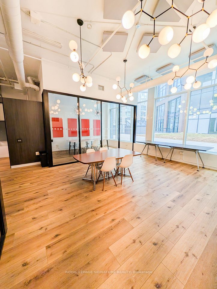 130 Queens Quay E 506, Toronto C08, ON M5A 0P6